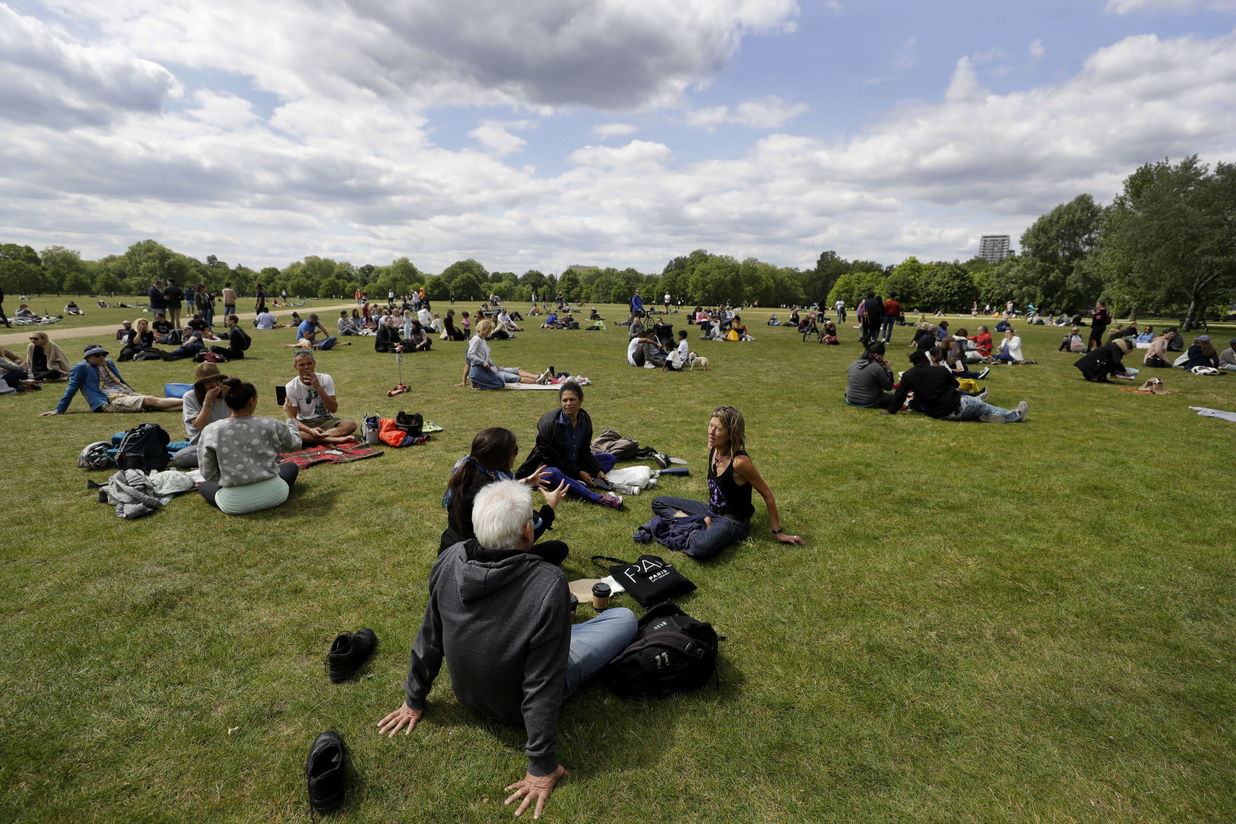 APTOPIX Virus Outbreak Britain Protest